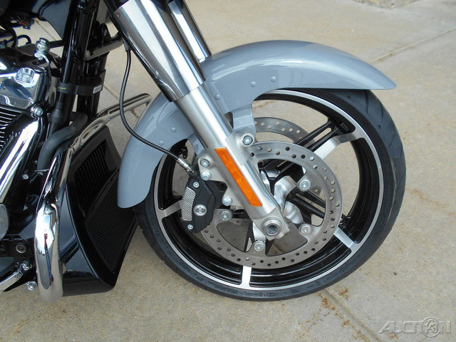 Road Glide®