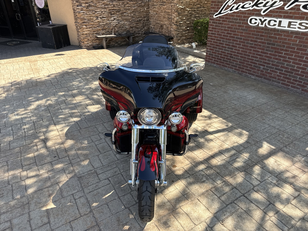 CVO® Tri Glide®