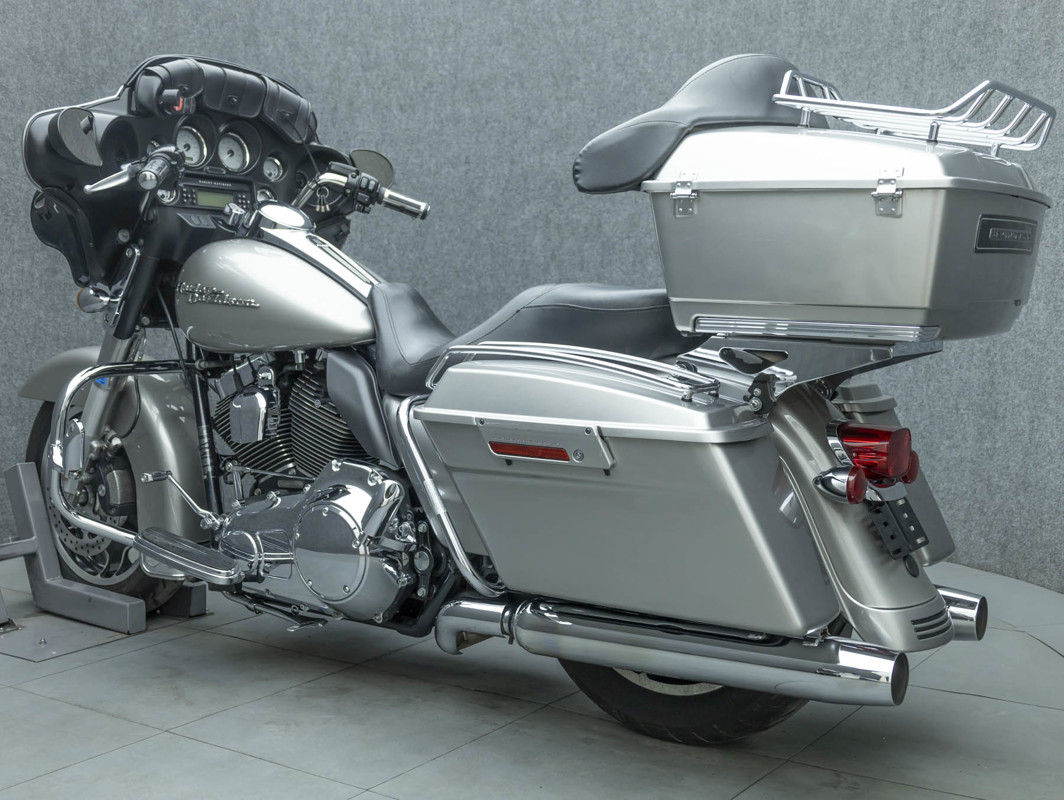 Street Glide®
