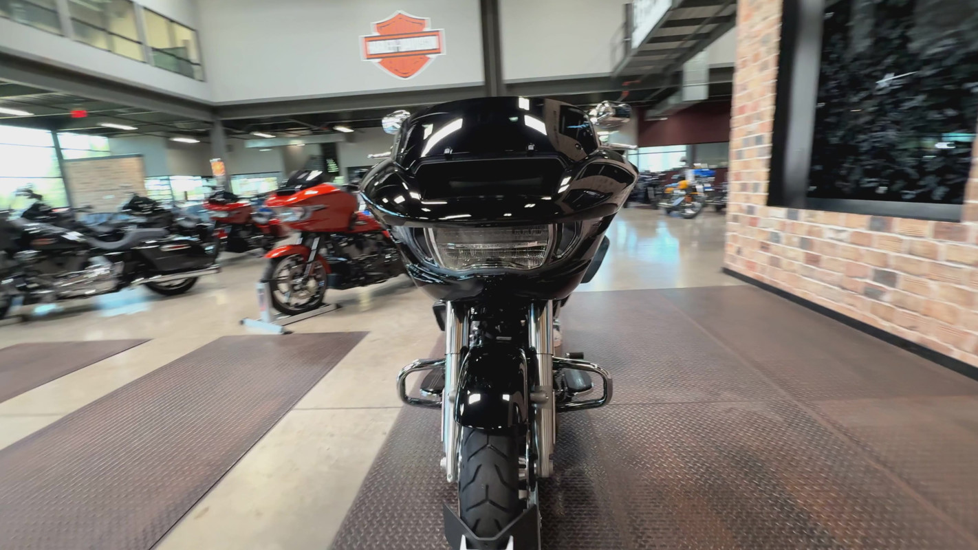 Road Glide®