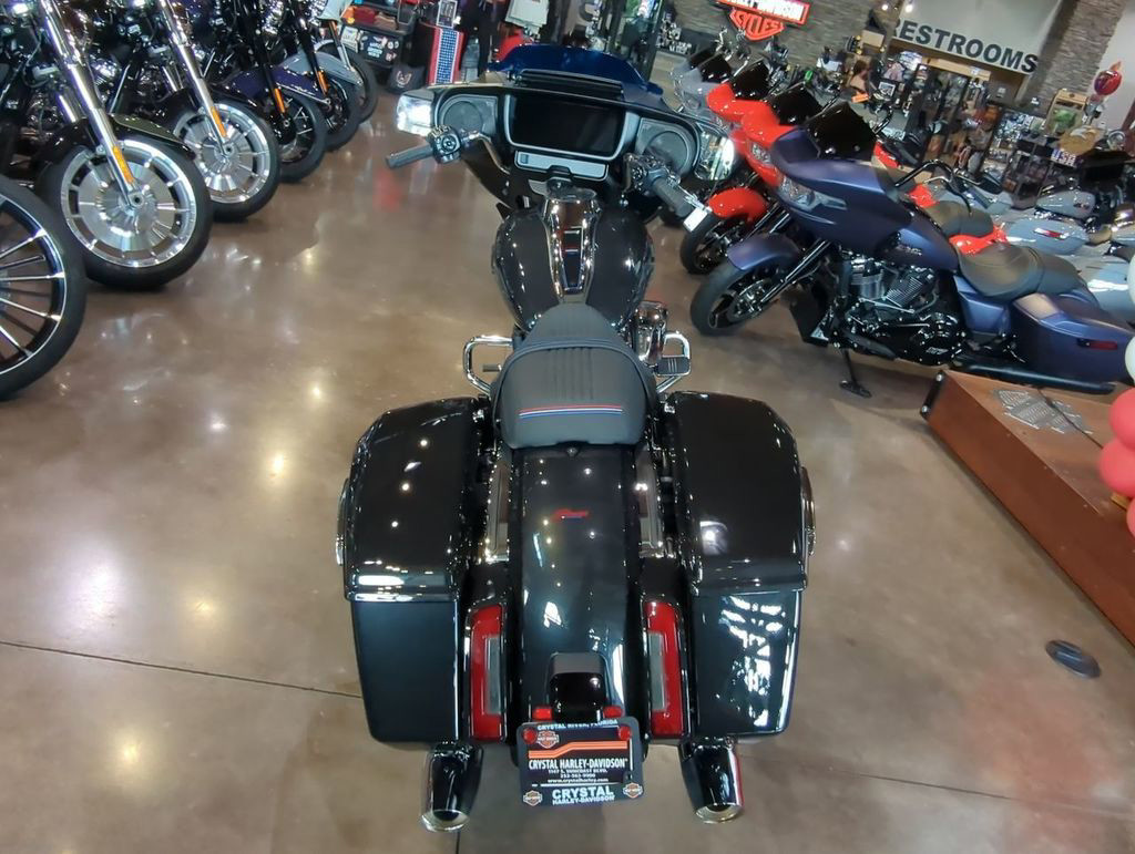Street Glide®
