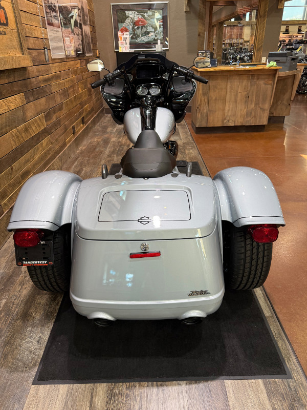 Road Glide® 3