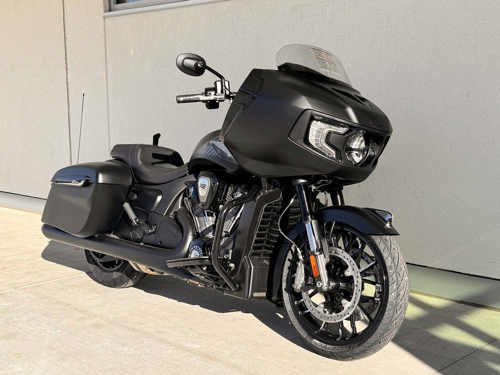 Challenger Dark Horse 112