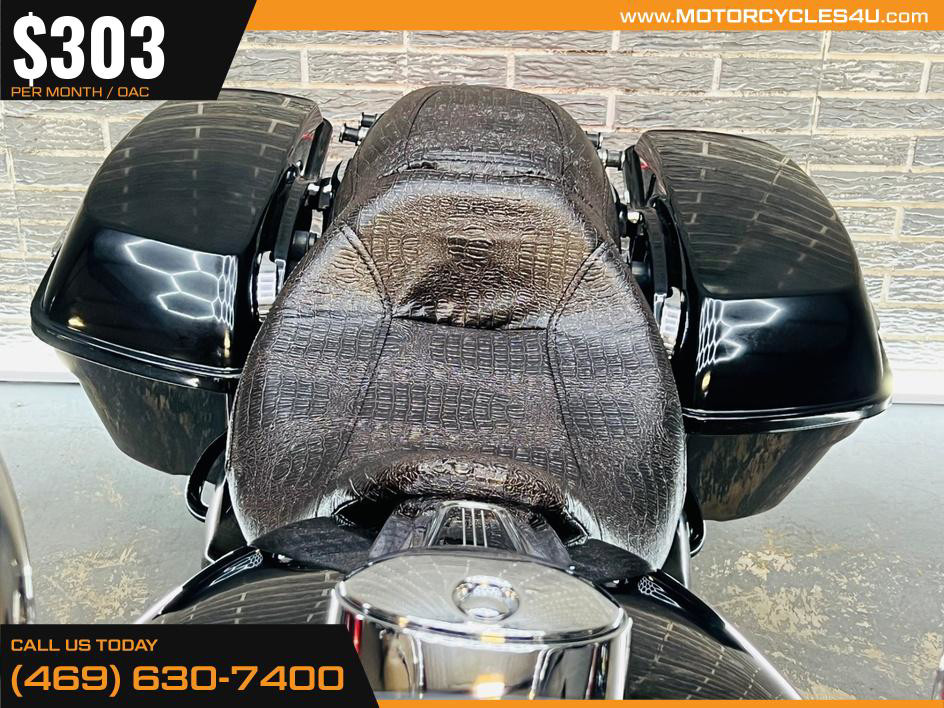 Road Glide®