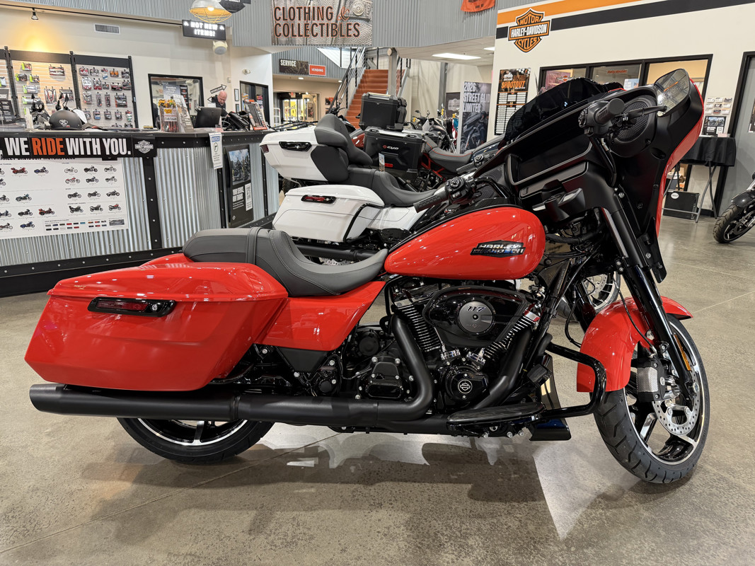 Street Glide®