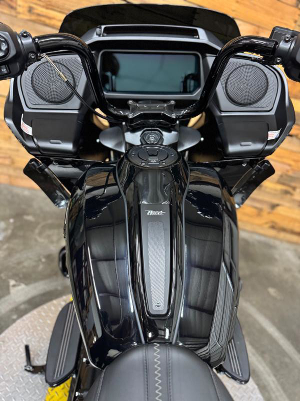Road Glide®