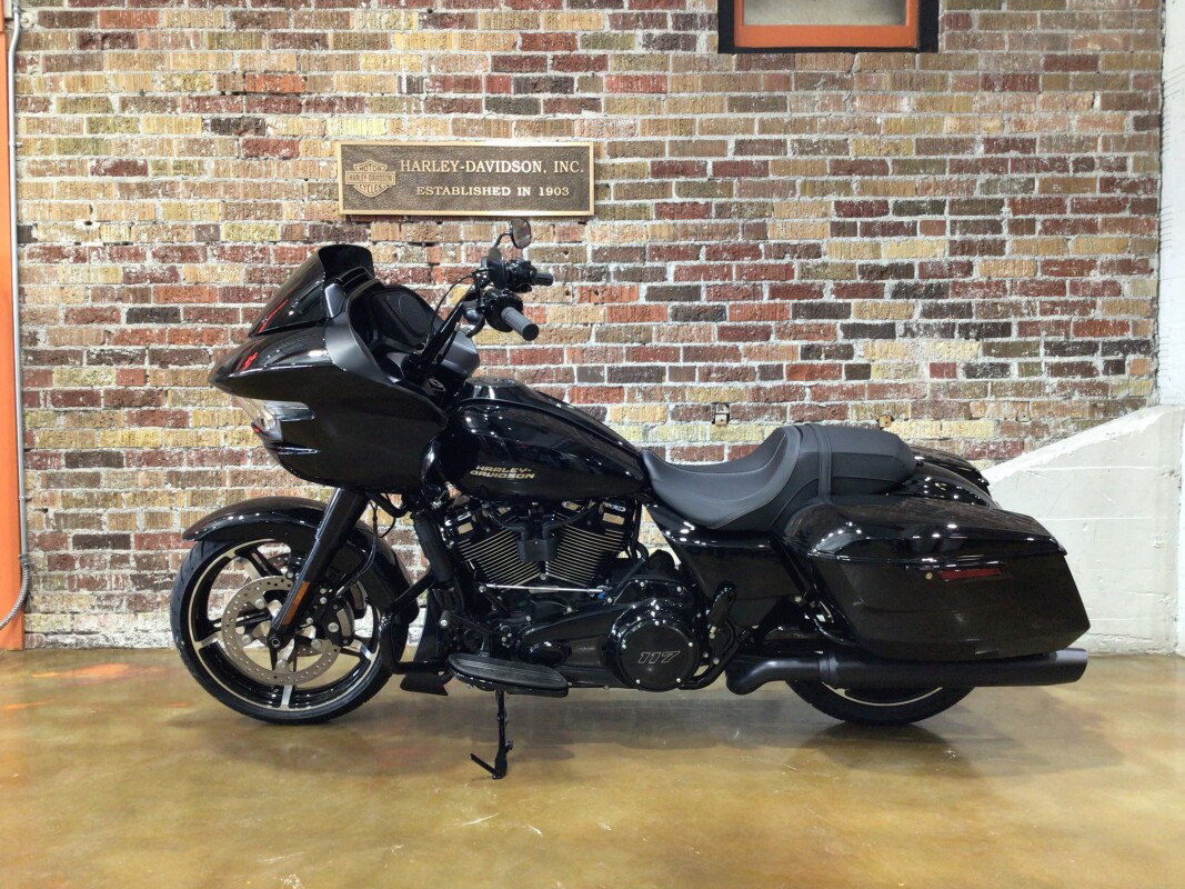 Road Glide®