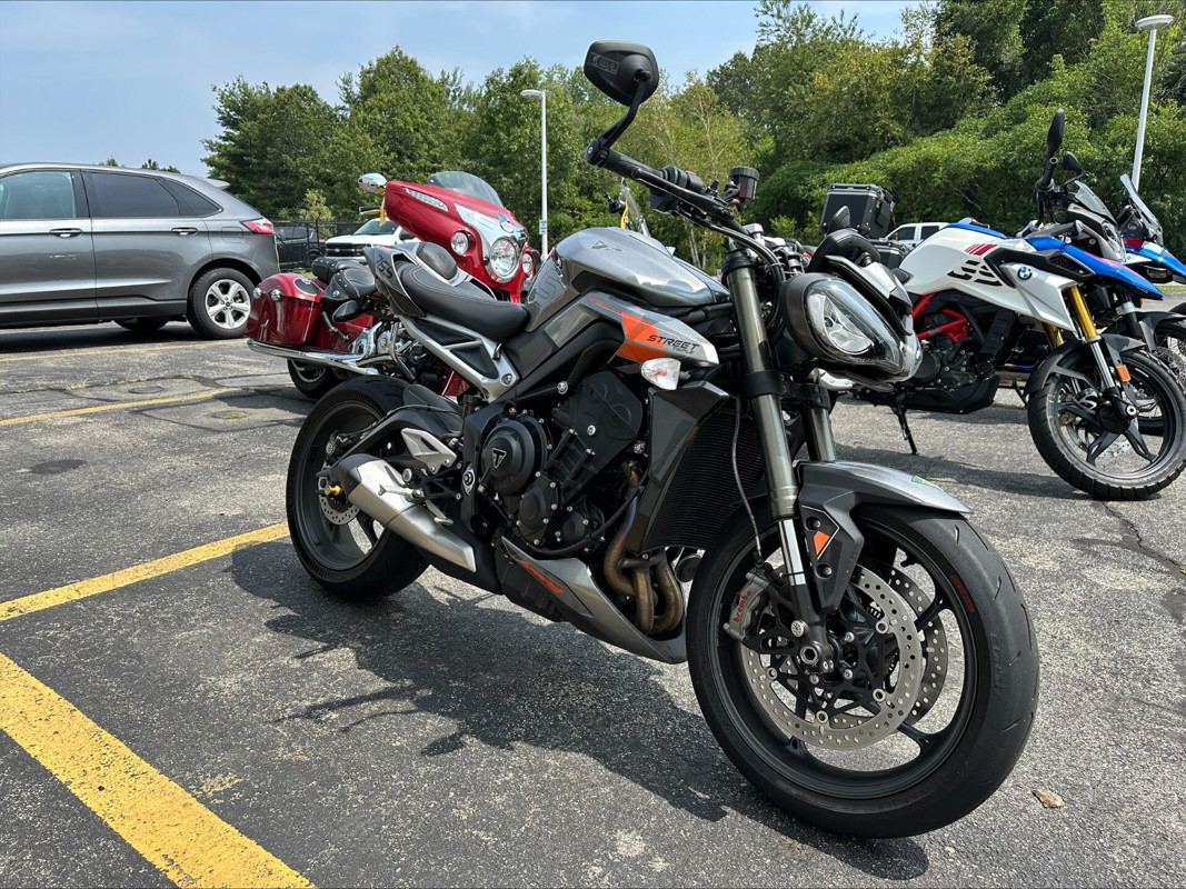Street Triple RS