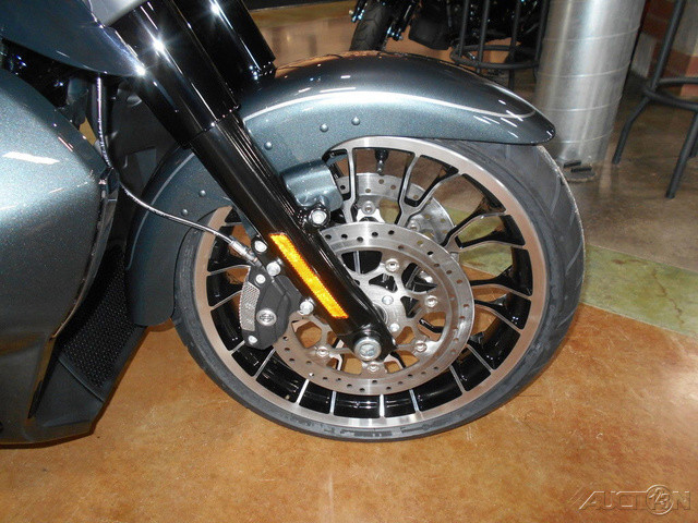 Street Glide® 3 Limited