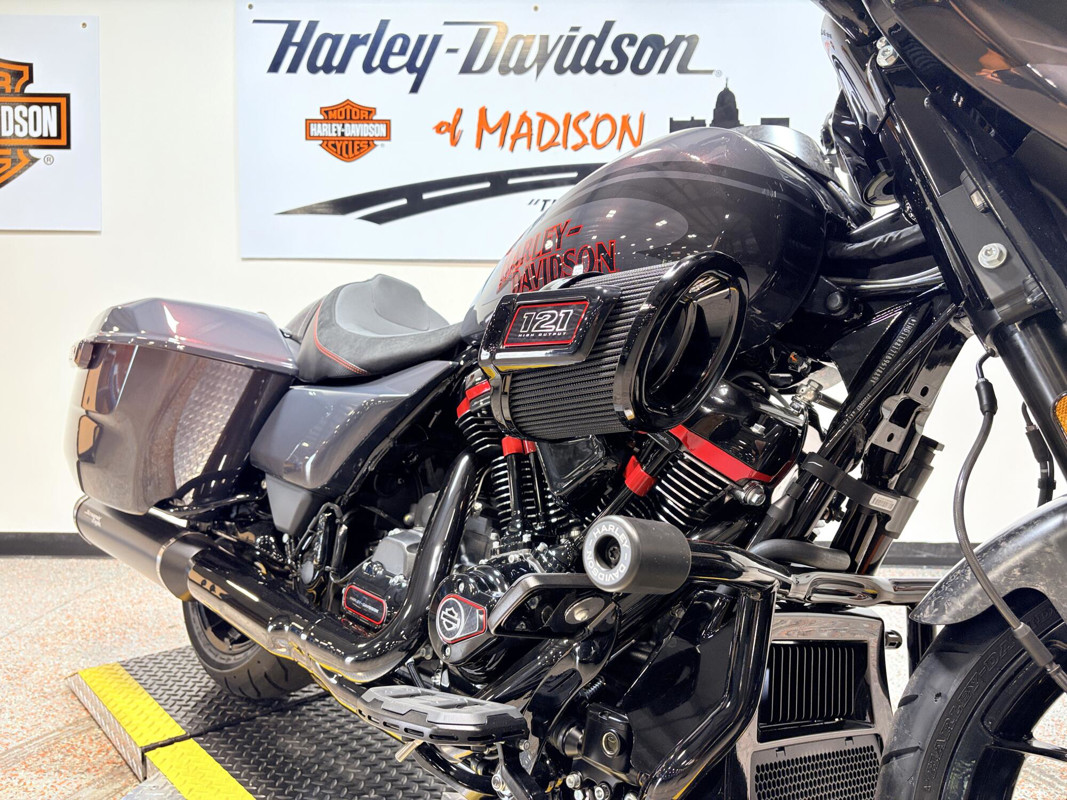CVO® Street Glide® ST