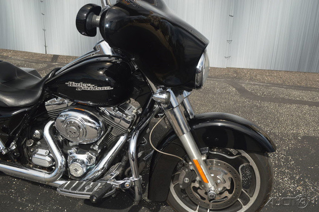 Street Glide®
