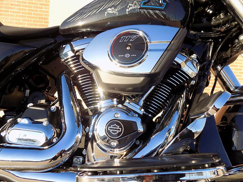 Street Glide®