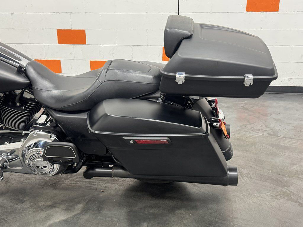 Street Glide®