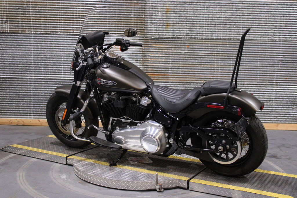 Softail® Slim®