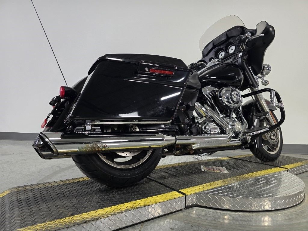 Street Glide®