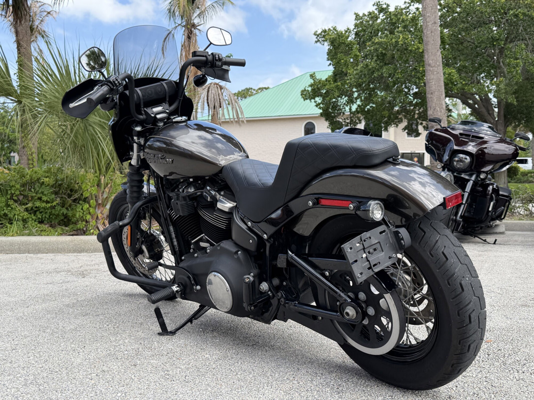Street Bob®