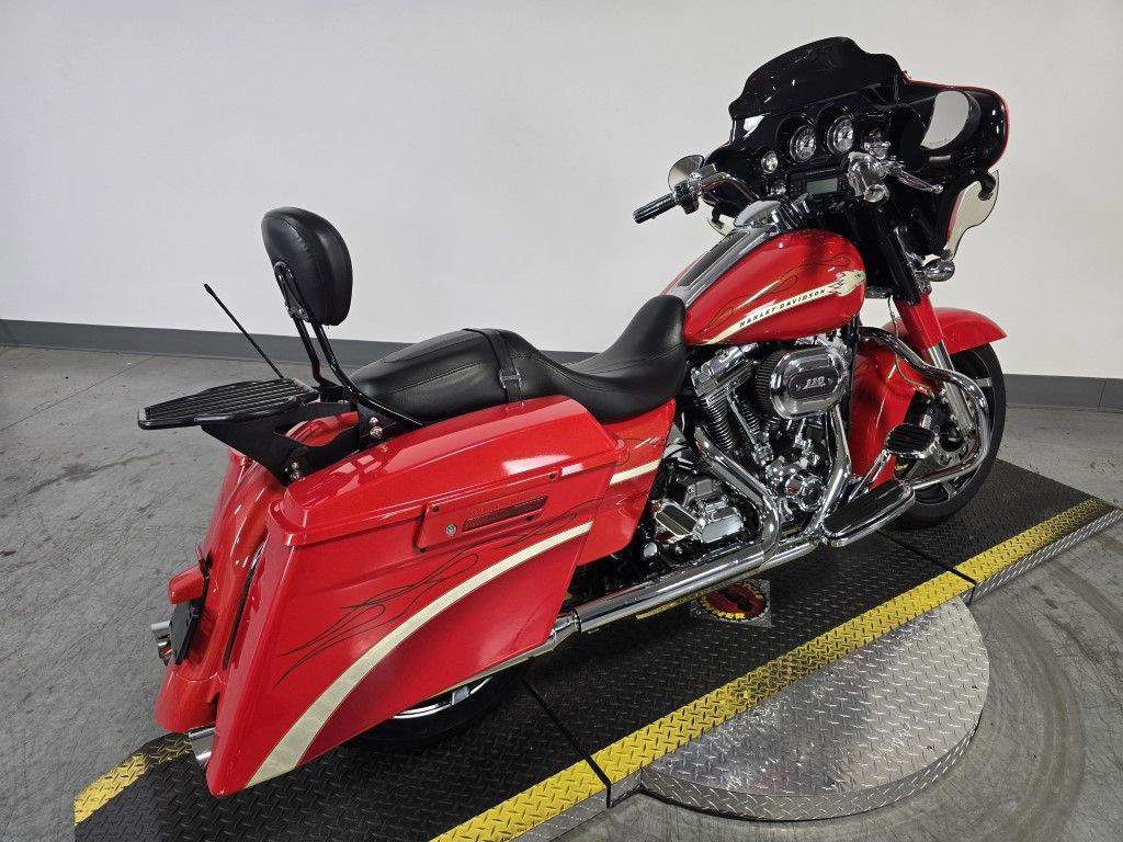 CVO™ Street Glide® 