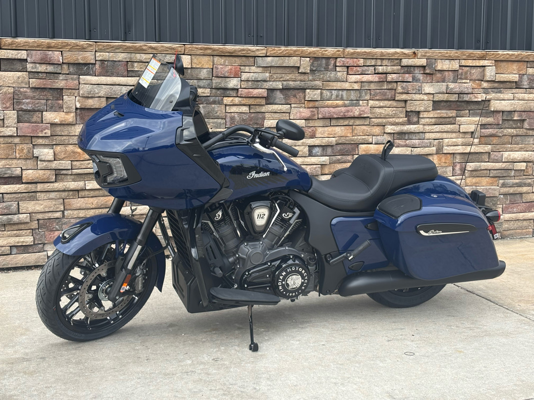 Challenger Dark Horse 112