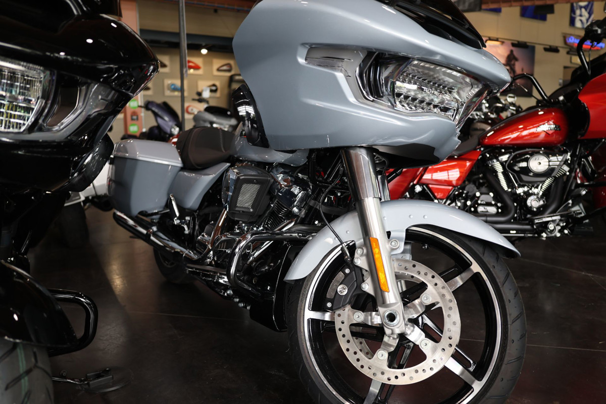 Road Glide®