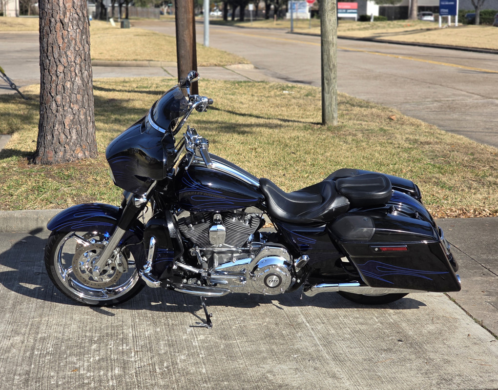 CVO® Street Glide®