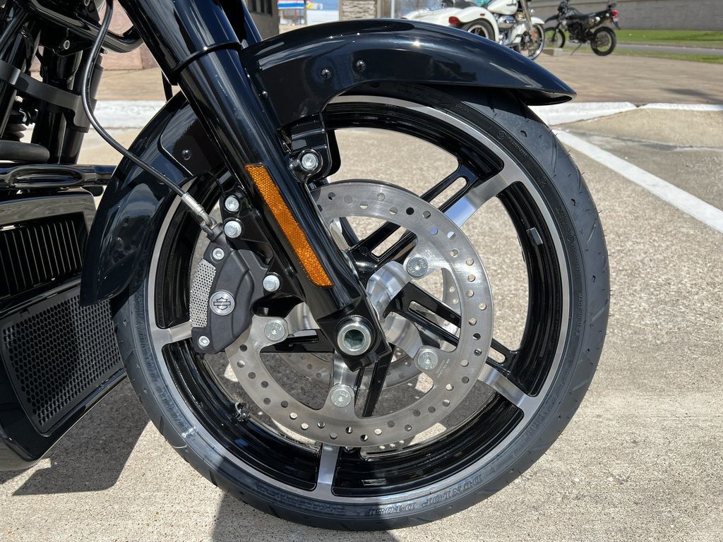 Road Glide®