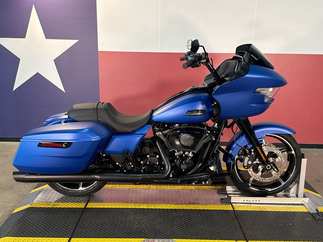 Road Glide®