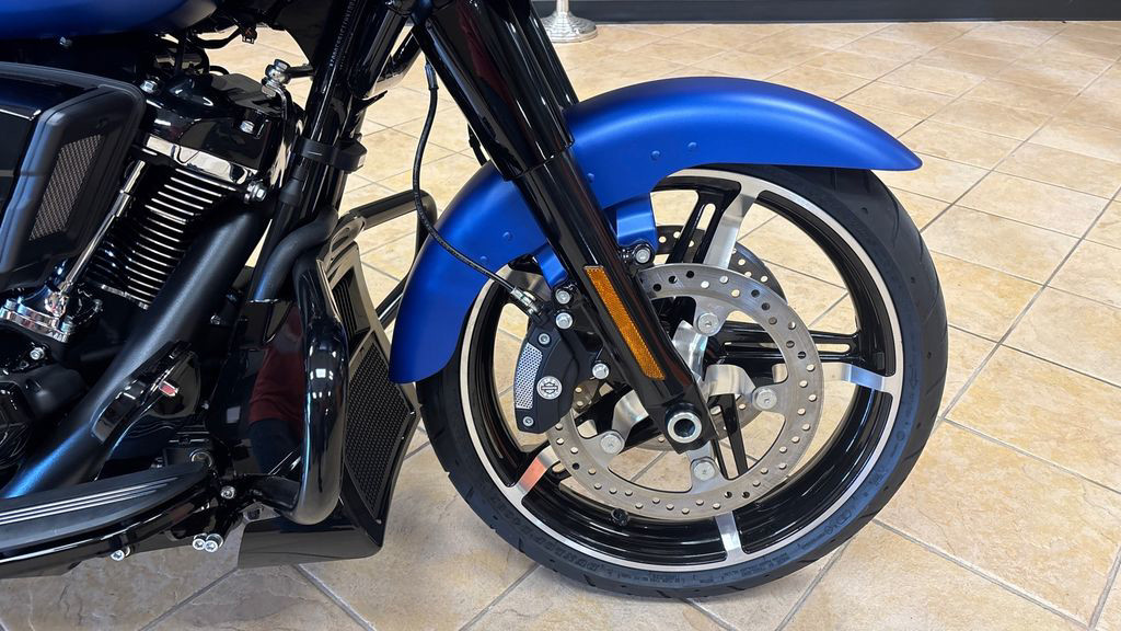 Road Glide®