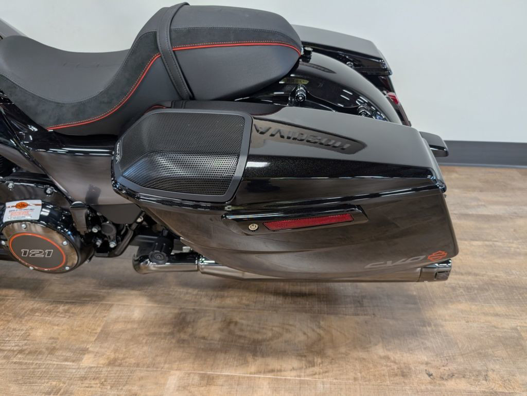 CVO® Road Glide®