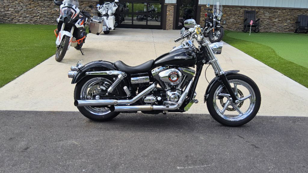 Dyna® Super Glide® Custom