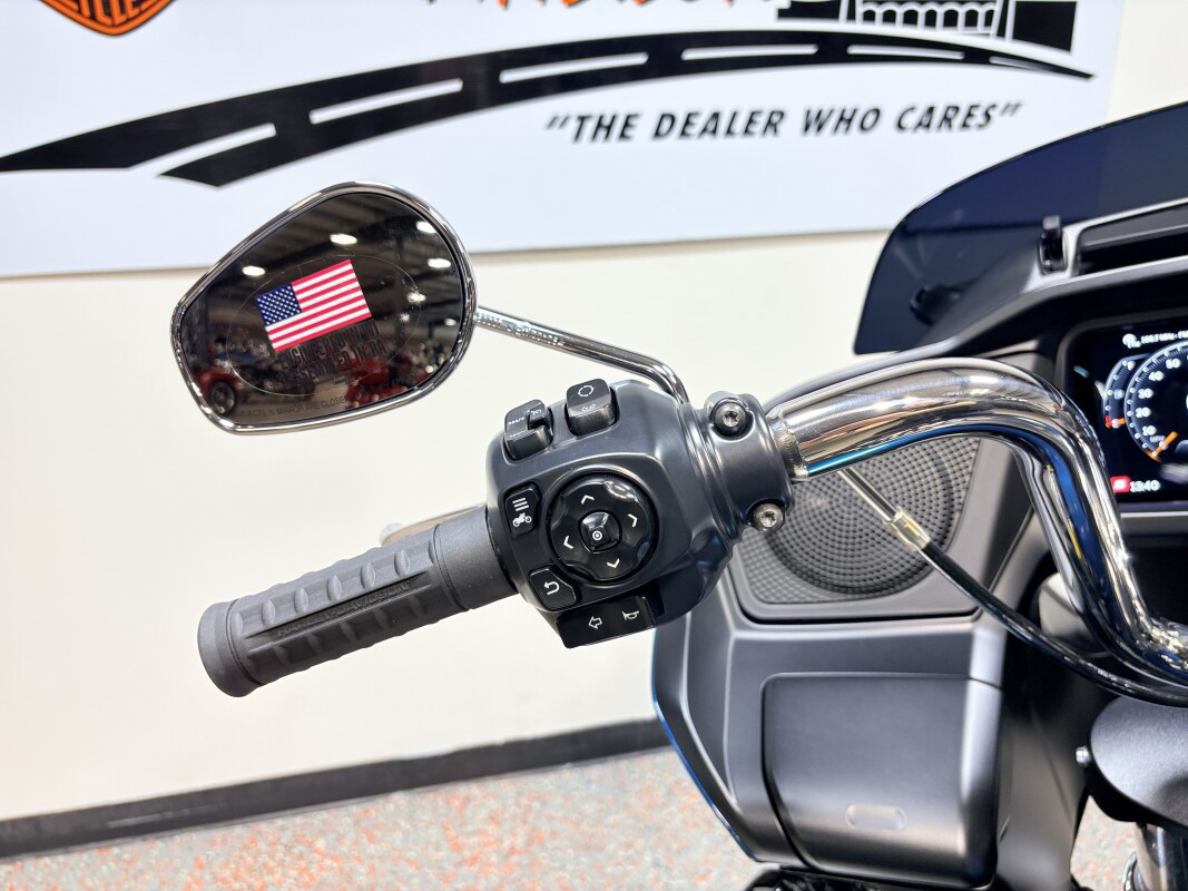Road Glide®