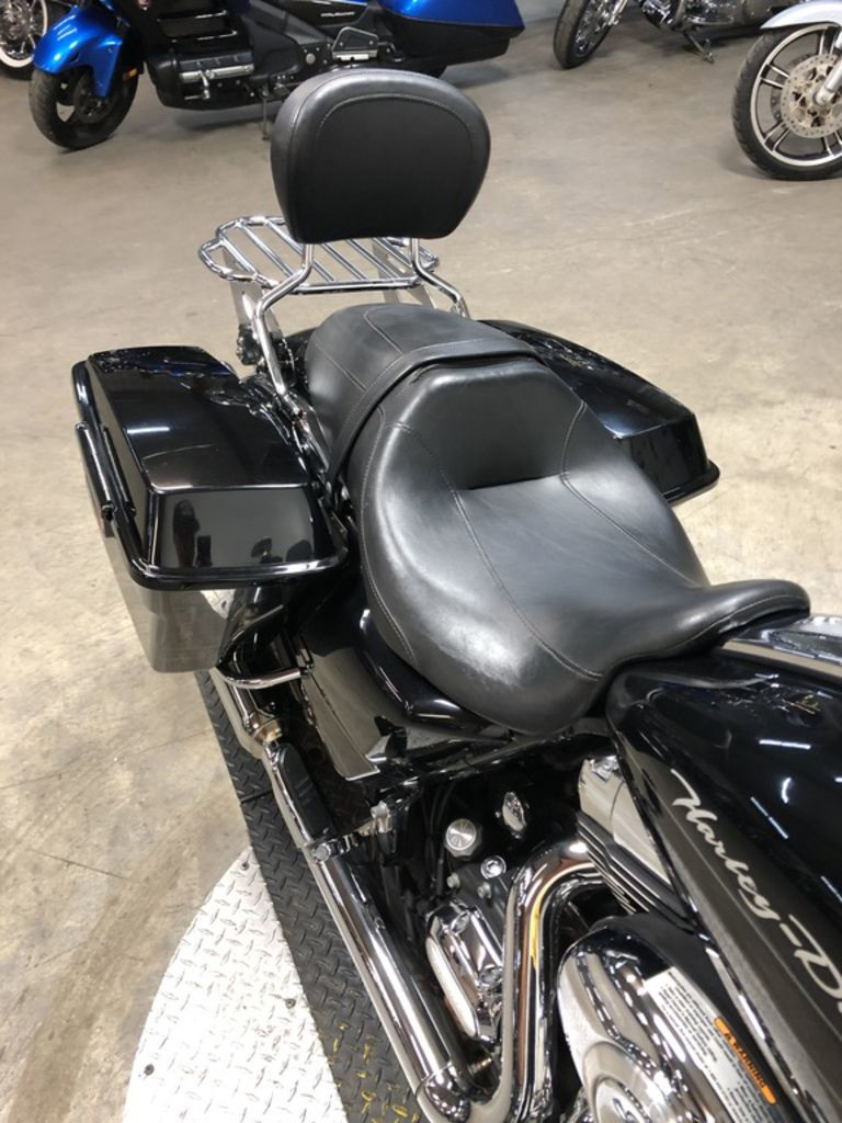 Road Glide® Custom