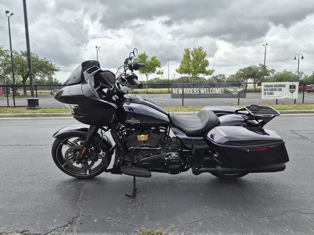 Road Glide®