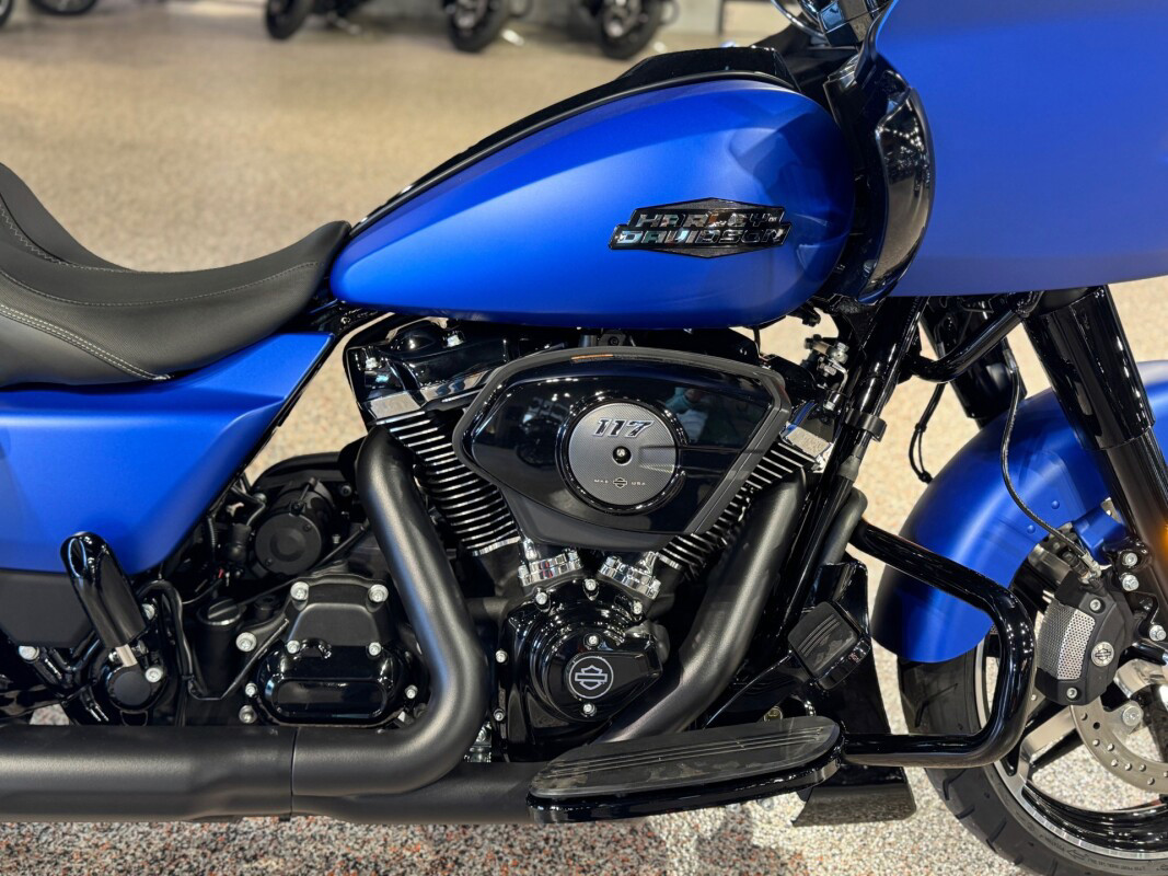 Road Glide®