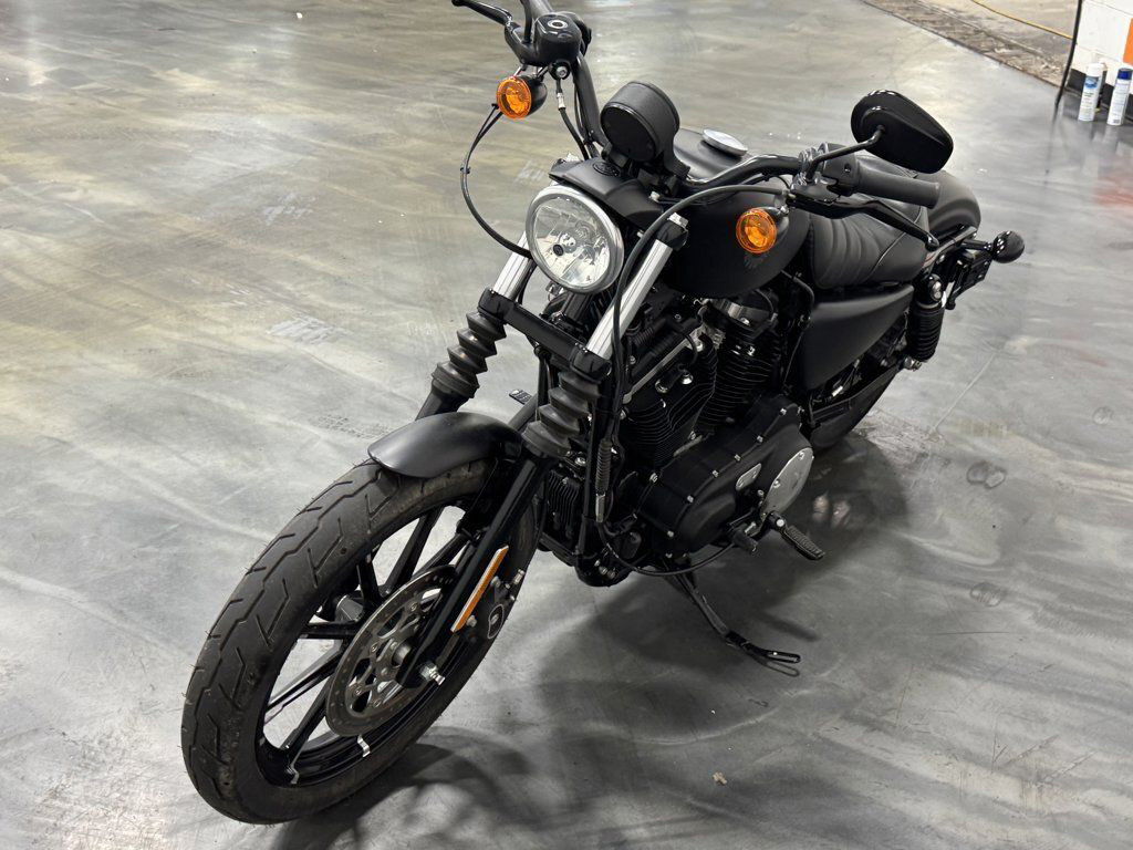 Iron 883®
