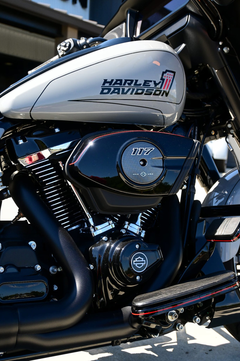 Street Glide®