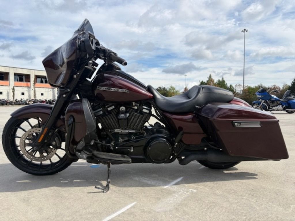 Street Glide® Special