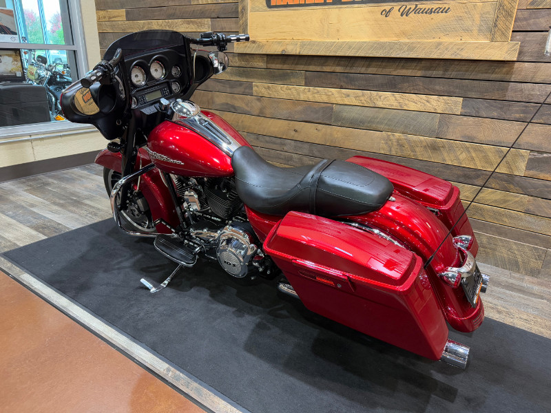 Street Glide®