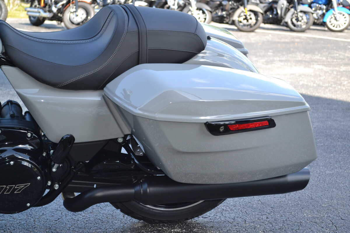 Road Glide®