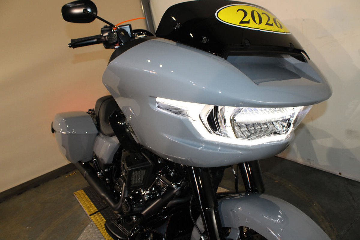 Road Glide®