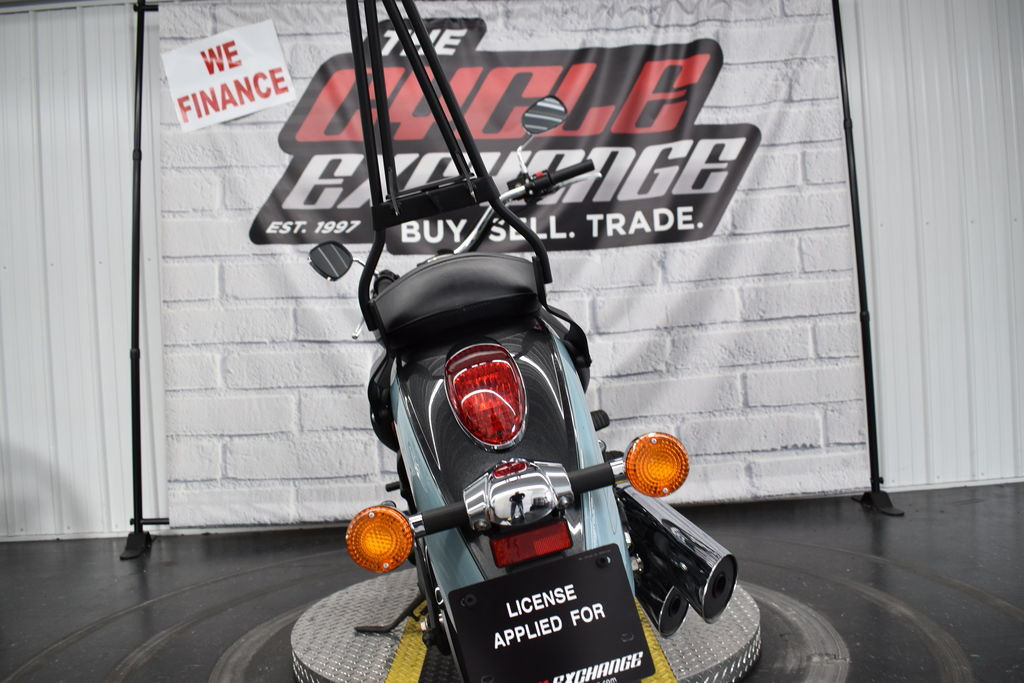 Vulcan 900 Classic