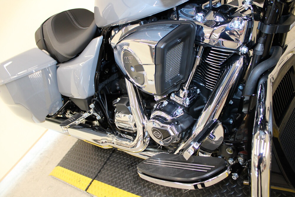 Road Glide®