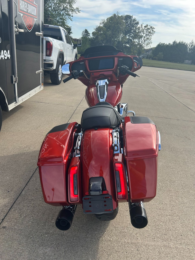 Street Glide®