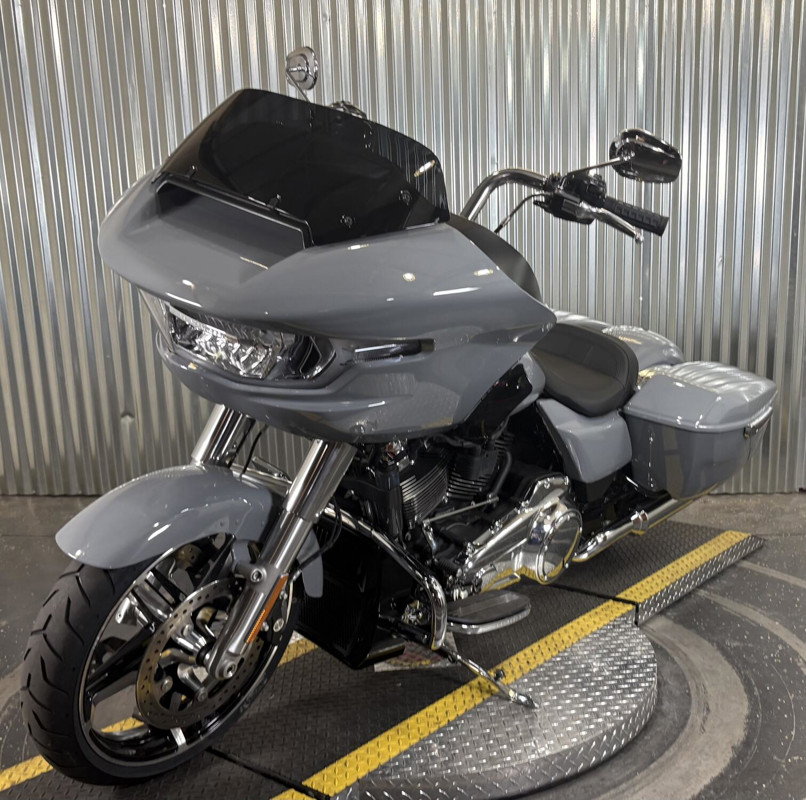 Road Glide®