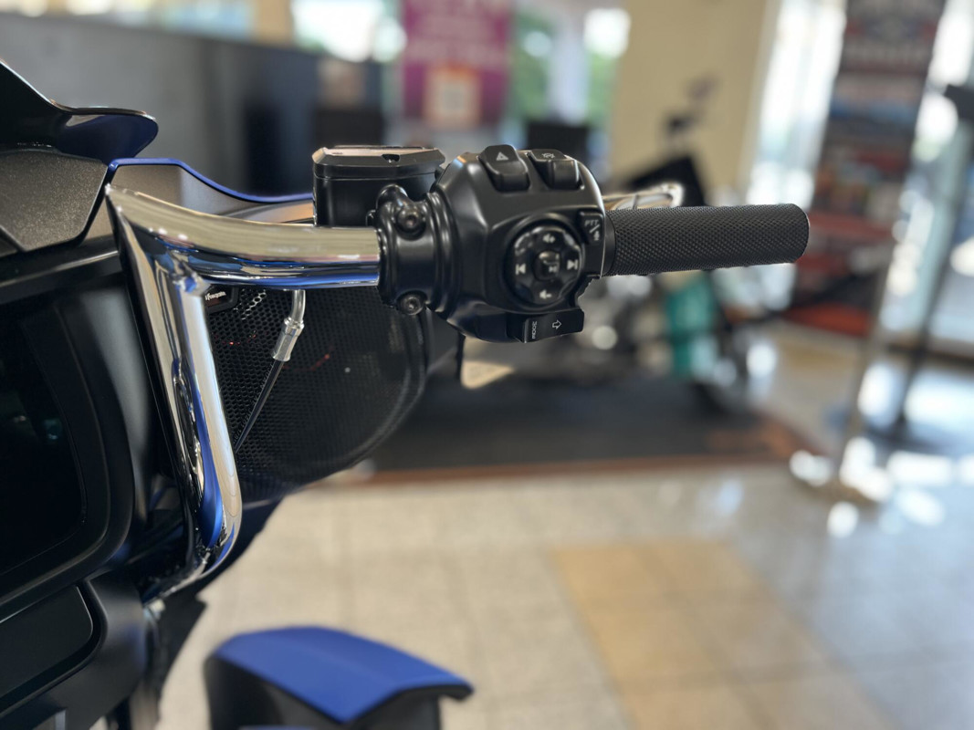 Street Glide®