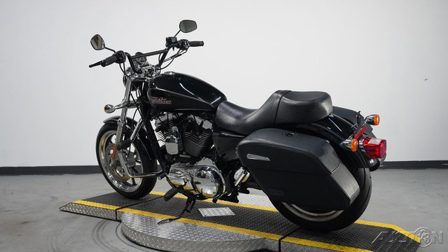 Sportster® SuperLow® 1200T