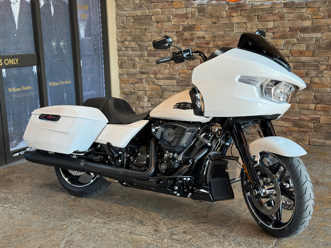 Road Glide®