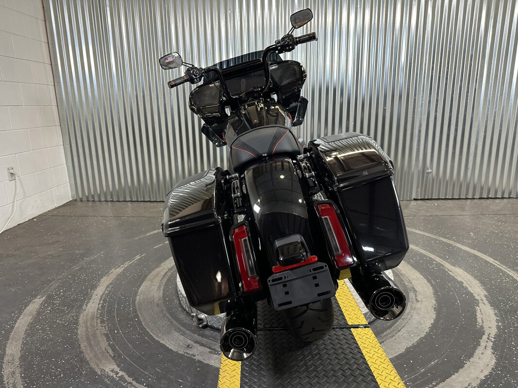 CVO® Road Glide®