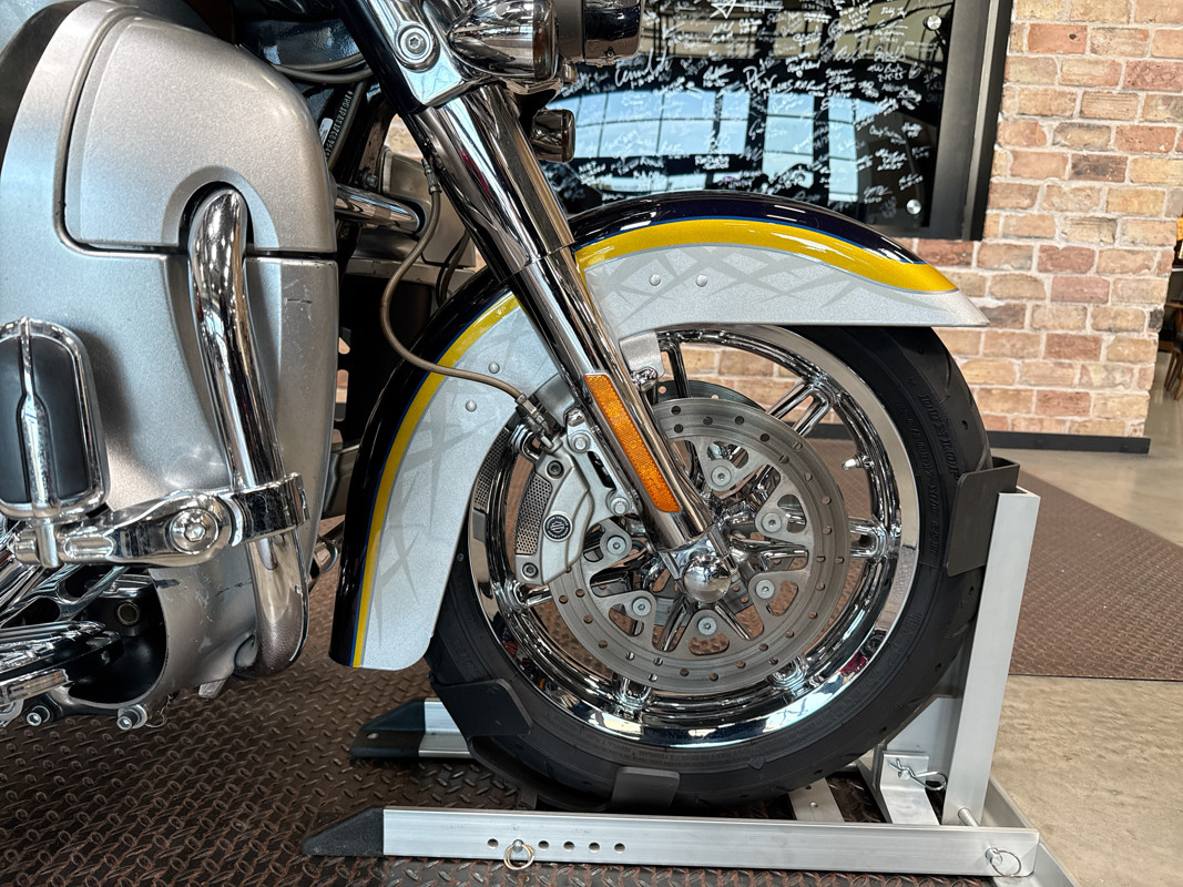 CVO® Ultra Classic® Electra Glide®