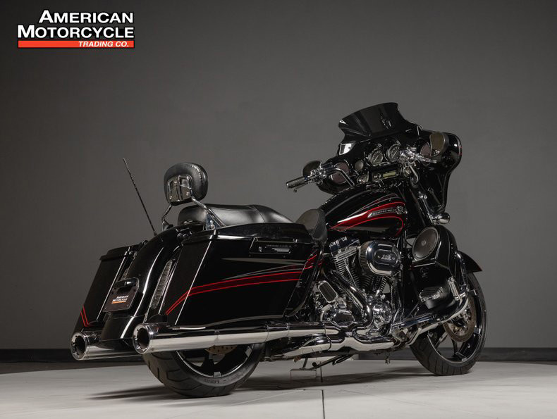 CVO™ Street Glide®