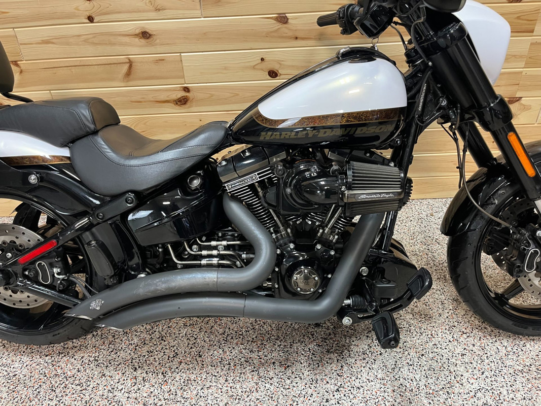 CVO® Pro Street Breakout®